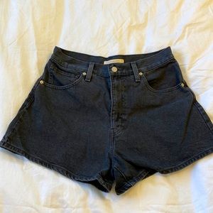 Levi’s High-Waisted Mom Shorts